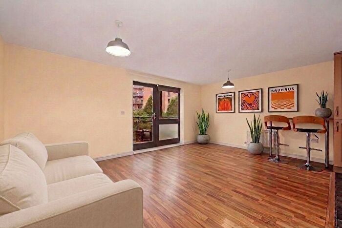 2 Bedroom Flat For Sale In Woodmill Road, Bramble Court Woodmill Road, E5