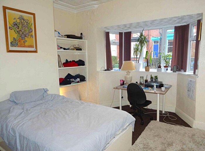 5 Bedroom Terraced House To Rent In Cliff Mount, Leeds, West Yorkshire, LS6