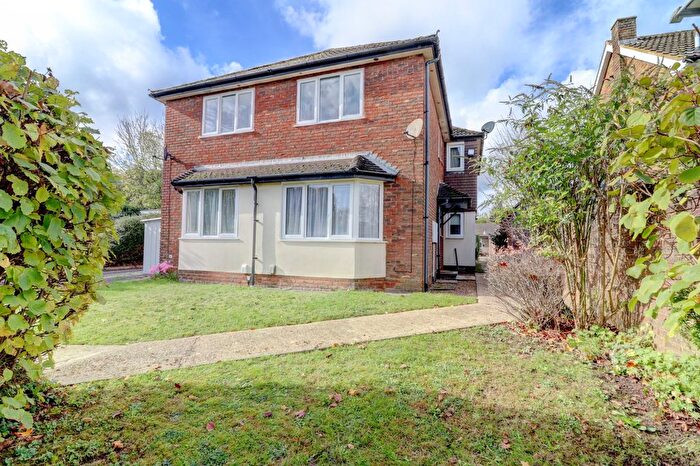 1 Bedroom Terraced House For Sale In The Laurels, Ash Road, High Wycombe, Buckinghamshire, HP12