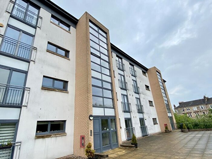 1 Bedroom Flat To Rent In Whitecart Court, Glasgow, G43