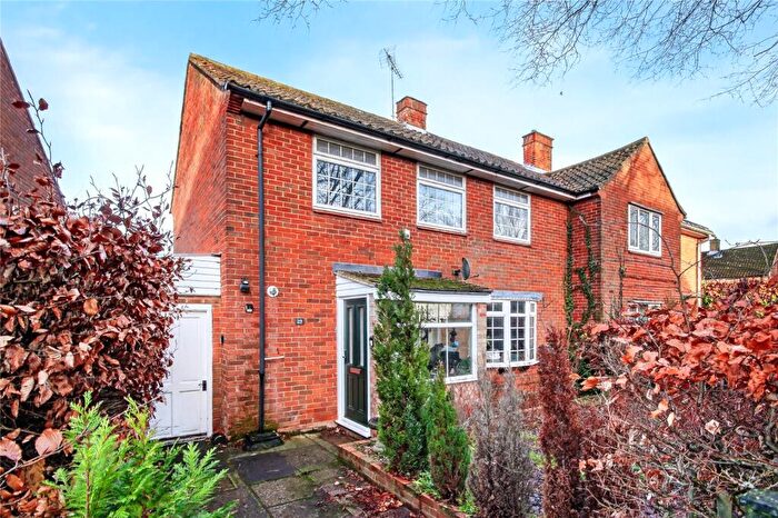 4 Bedroom Semi Detached House For Sale In Reeds Hill, Bracknell, Berkshire, RG12