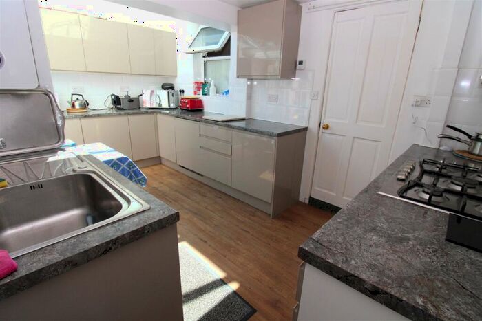 3 Bedroom Terraced House For Sale In River Road, Littlehampton, BN17