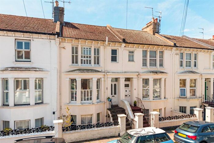 2 Bedroom Apartment For Sale In Goldstone Road, Hove, BN3