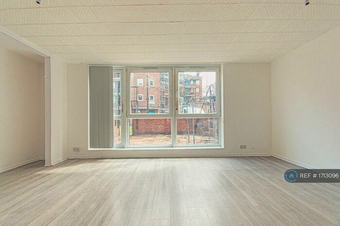 3 Bedroom Maisonette To Rent In Myrtle Walk, London, N1