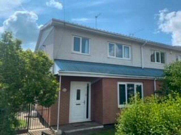 3 Bedroom Semi-Detached House To Rent In Birch Road, Barnsley, S70