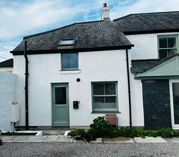 2 Bedroom Flat To Rent In Flat, Canonstown, Hayle, TR27
