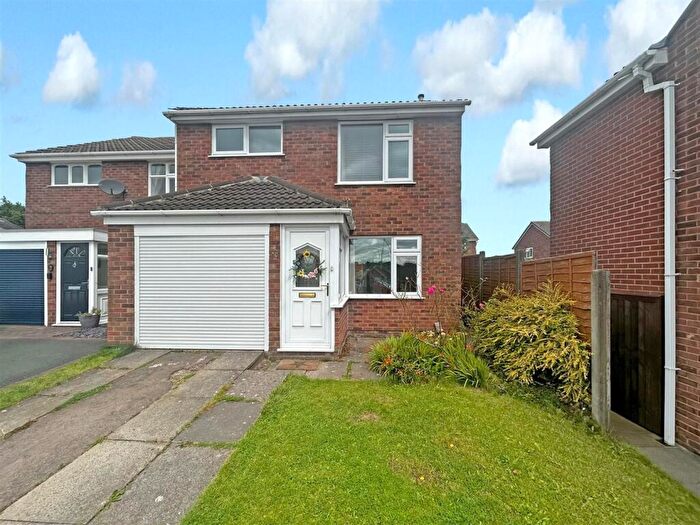 3 Bedroom Semi Detached House To Rent In Rossall Drive, Ashby-De-La-Zouch, LE65