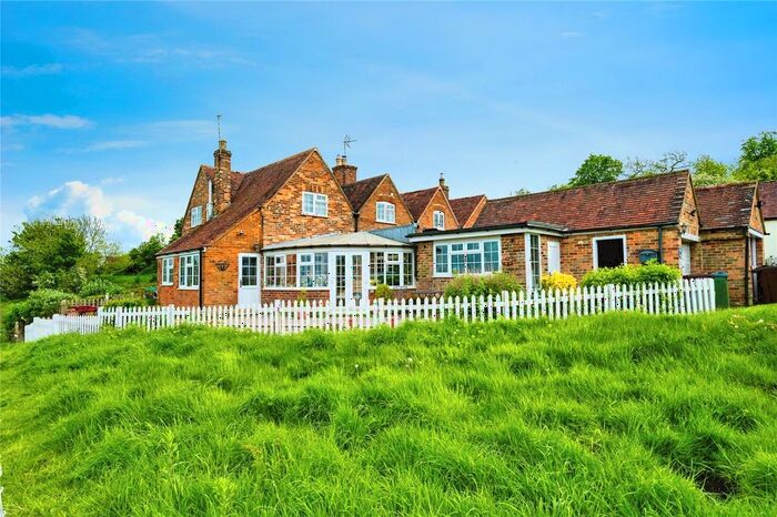 3 Bedroom Detached House For Sale In Norcotts Kiln, North Hills, Brill, HP18