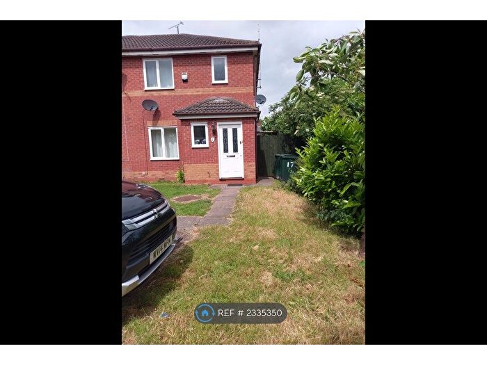 3 Bedroom Semi-Detached House To Rent In St. Nicholas Close, Coventry, CV1