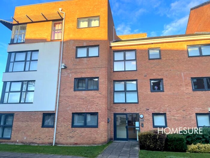2 Bedroom Flat To Rent In Lowbridge Court, Garston, L19