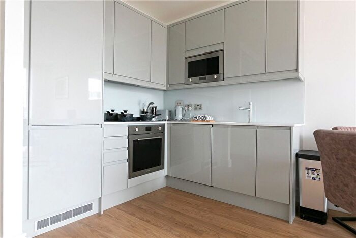 1 Bedroom Flat To Rent In West Timber Yard, Birmingham, B5