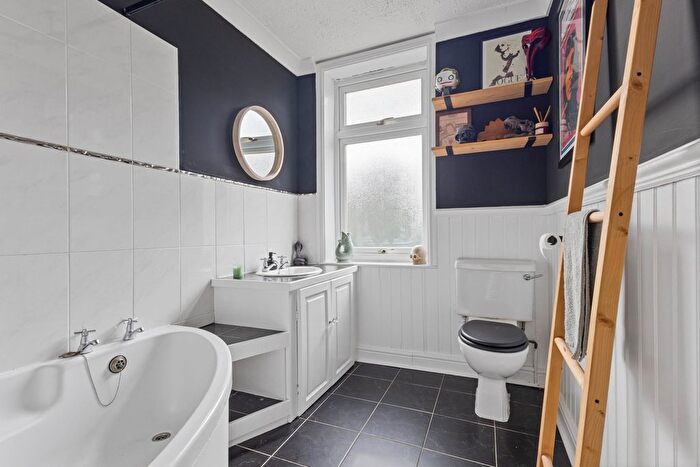 2 Bedroom End Terrace House For Sale In Baker Lane, Stanley, WF3