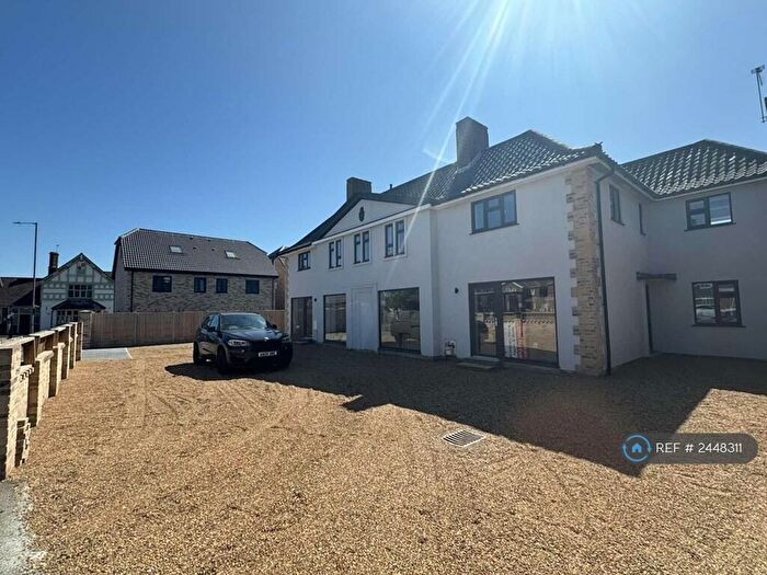 2 Bedroom Flat To Rent In High Street, Caister-On-Sea, Great Yarmouth, NR30