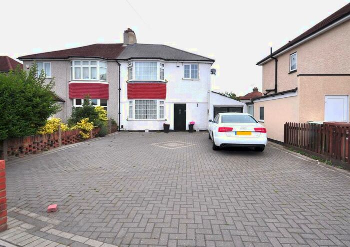 3 Bedroom Semi-Detached House To Rent In Pickford Lane, Bexleyheath, DA7