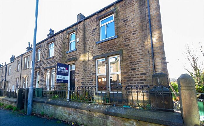 3 Bedroom Terraced House To Rent In Longwood Road, Huddersfield, West Yorkshire, HD3