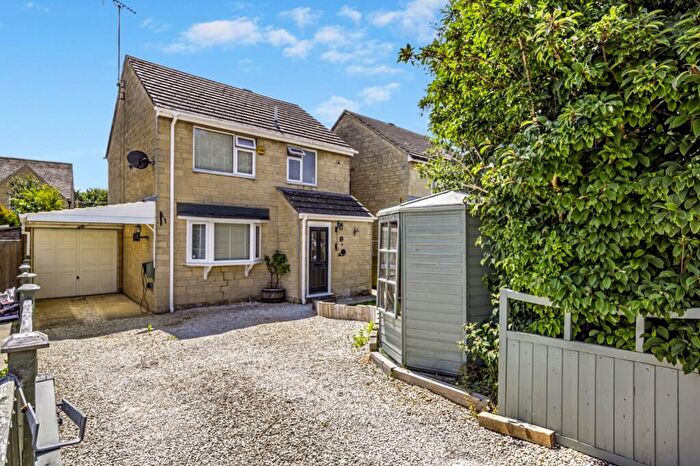 3 Bedroom Detached House For Sale In The Lennards, South Cerney, GL7