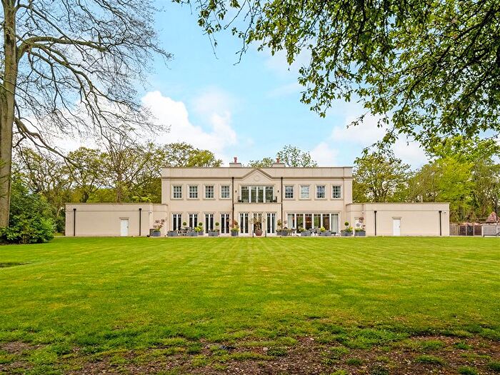 5 Bedroom Detached House To Rent In Earlswood Court, Leafy Lane, Solihull, B94