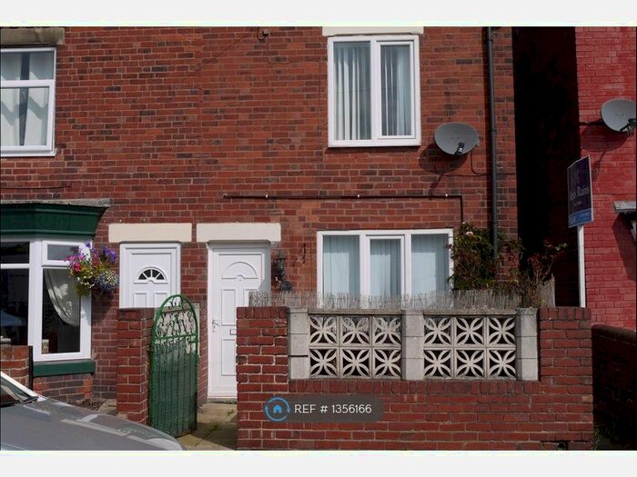 2 Bedroom End Of Terrace House To Rent In Morven Street, Worksop, S80