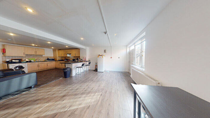 5 Bedroom Terraced House To Rent In Sackville Street, Woodhouse, Leeds, LS7