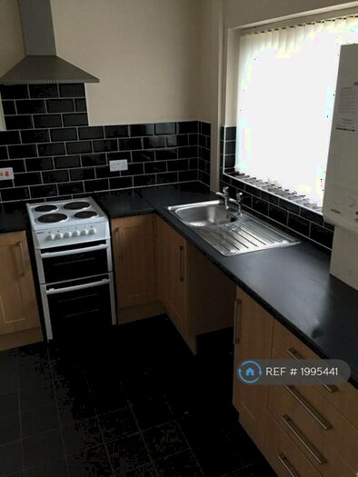 3 Bedroom Terraced House To Rent In Denewood Crescent, Nottingham, NG8