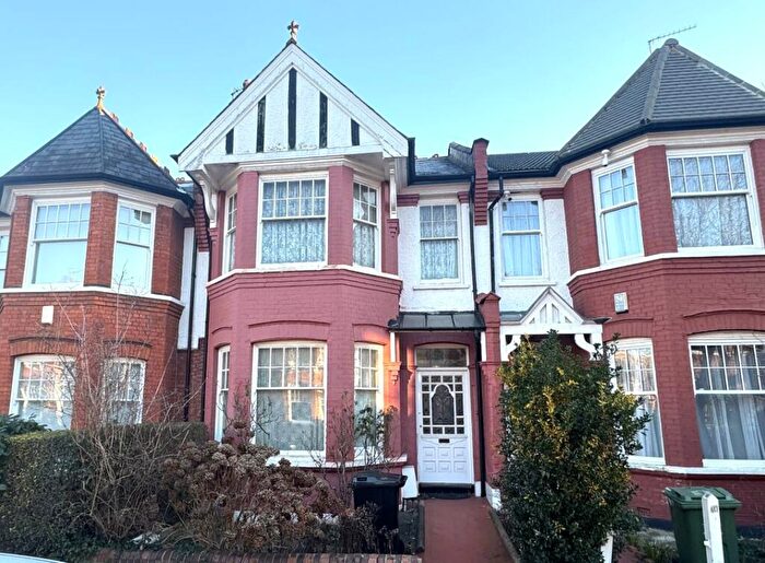 4 Bedroom Terraced House For Sale In Windermere Road, Muswell Hill, N10