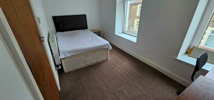 House To Rent In King Street, Pontypridd, CF37