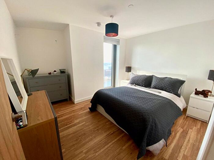 2 Bedroom Flat To Rent In The Tower, Plaza Boulevard, Liverpool, L8
