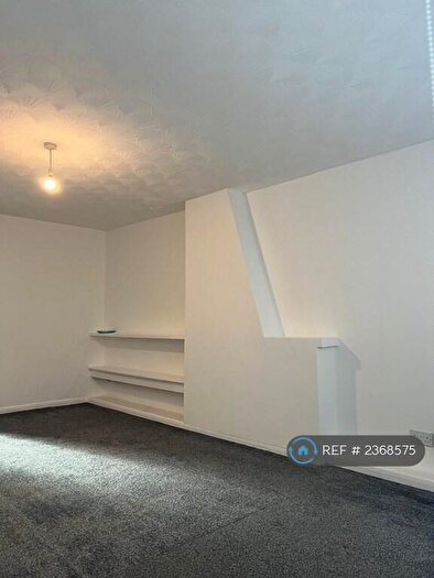 2 Bedroom End Of Terrace House To Rent In Telford Way, Leicester, LE5