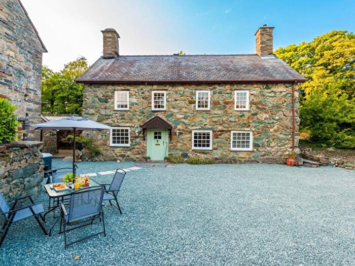 4 Bedroom Cottage For Sale In Llwyn Cottage, Bala Road, Dolgellau, LL40