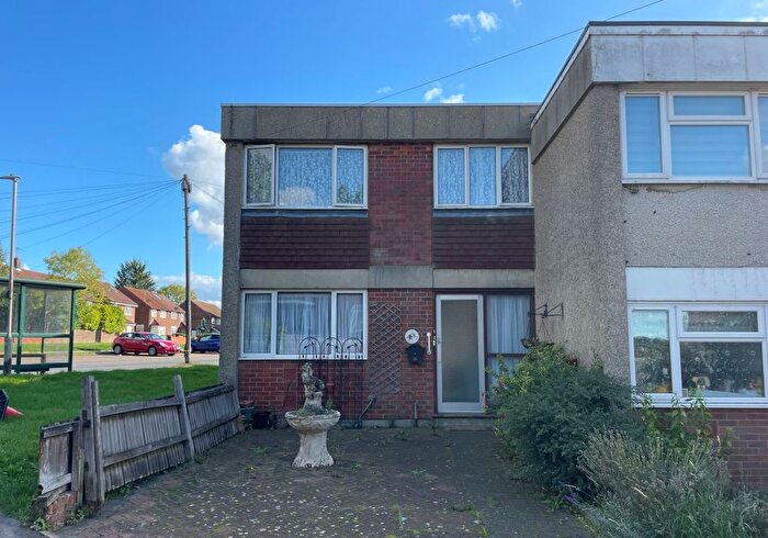 4 Bedroom End Of Terrace House For Sale In Stanborough Close, Borehamwood, Hertfordshire, WD6