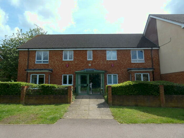 2 Bedroom Apartment To Rent In Milton Road, Clapham, MK41