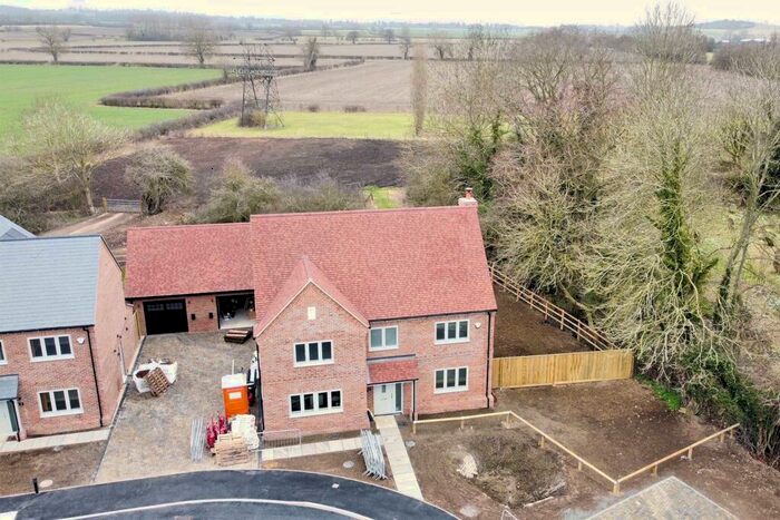 4 Bedroom Detached House For Sale In Glebe Meadow - Brand New Home - Ready For Occupation, HP23