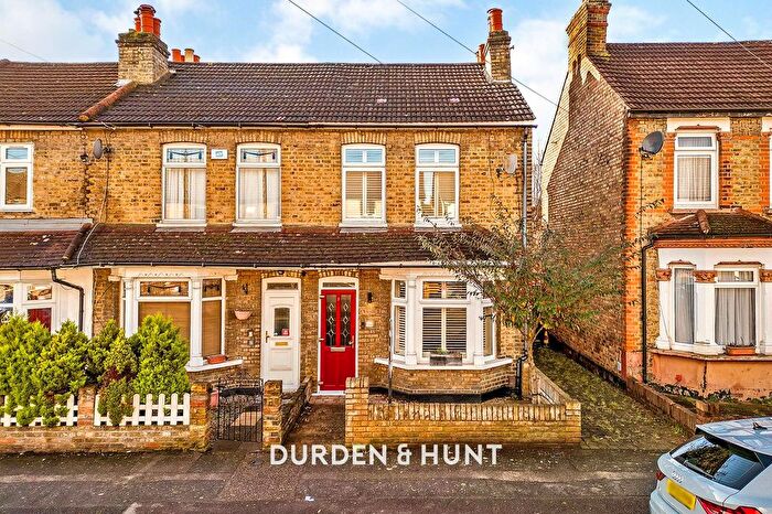 2 Bedroom End Terrace House For Sale In Douglas Road, Hornchurch, RM11