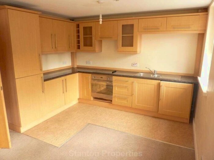 2 Bedroom Apartment To Rent In Turncroft Lane, Stockport, SK1