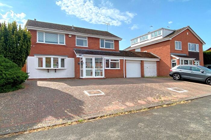 4 Bedroom Detached House For Sale In Plover Grove, Kidderminster, DY10