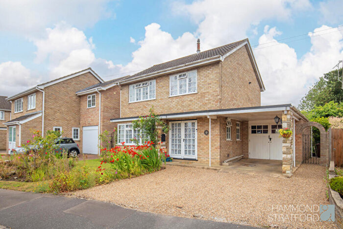 3 Bedroom Detached House For Sale In Meadow Close, Hethersett, NR9