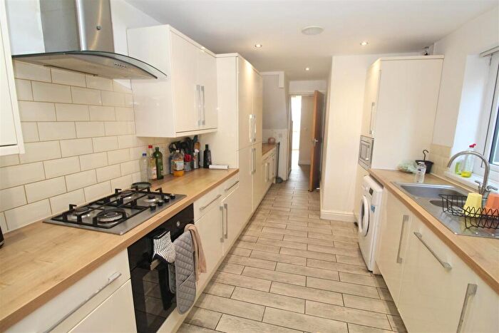 7 Bedroom House To Rent In Minister Street, Cathays, Cardiff, CF24