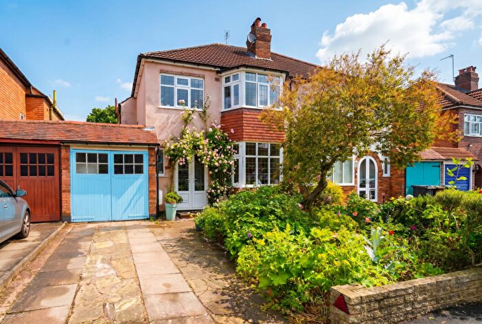 3 Bedroom Semi Detached House For Sale In Welford Road, Shirley, B90