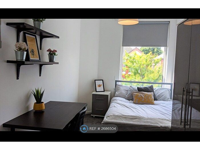 6 Bedroom Terraced House To Rent In Scarsdale Road, Manchester, M14