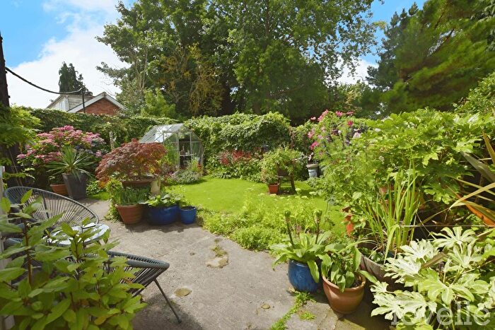 4 Bedroom Semi-Detached House For Sale In High Street, Marton, DN21