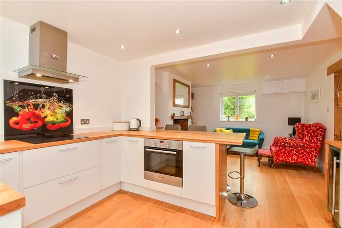 3 Bedroom End Of Terrace House For Sale In Stone Street, Westenhanger, Kent, TN25