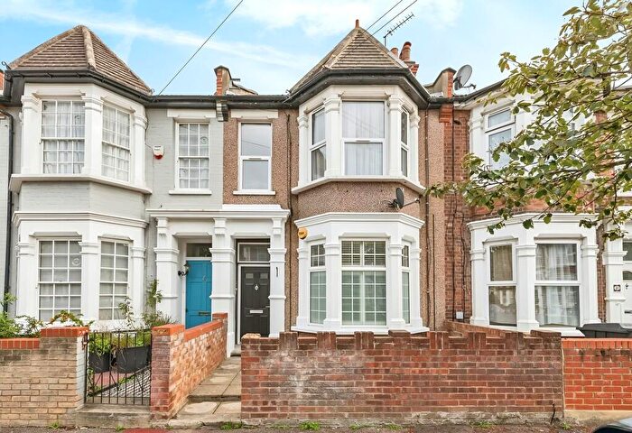 1 Bedroom Flat To Rent In Leasowes Road, Leyton, E10