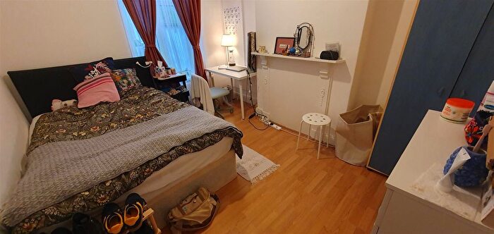 4 Bedroom Property To Rent In Mackintosh Place, Roath, Cardiff, CF24