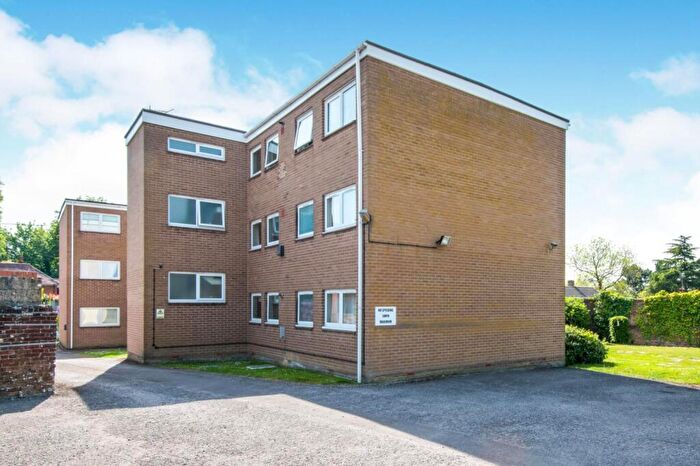 2 Bedroom Flat To Rent In Church Road, Eastleigh, SO50