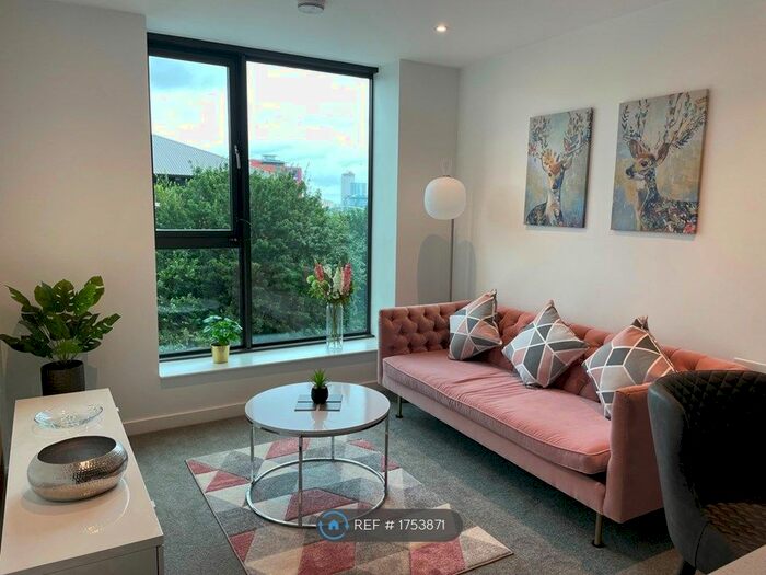 1 Bedroom Flat To Rent In Wharf End, Old Trafford, M17