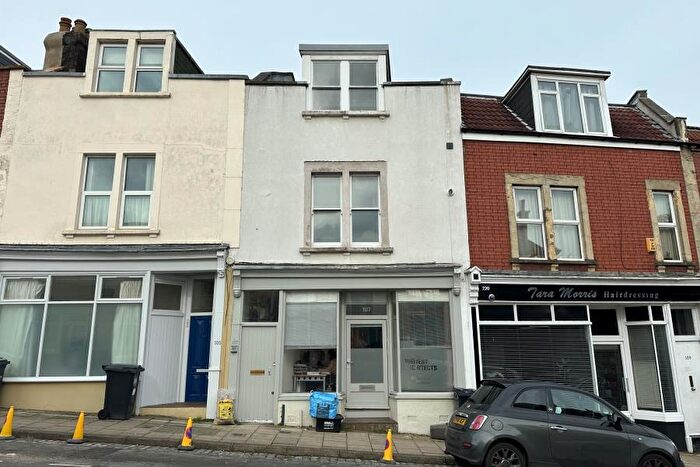 4 Bedroom Terraced House To Rent In Lower Redland Road - Redland, BS6