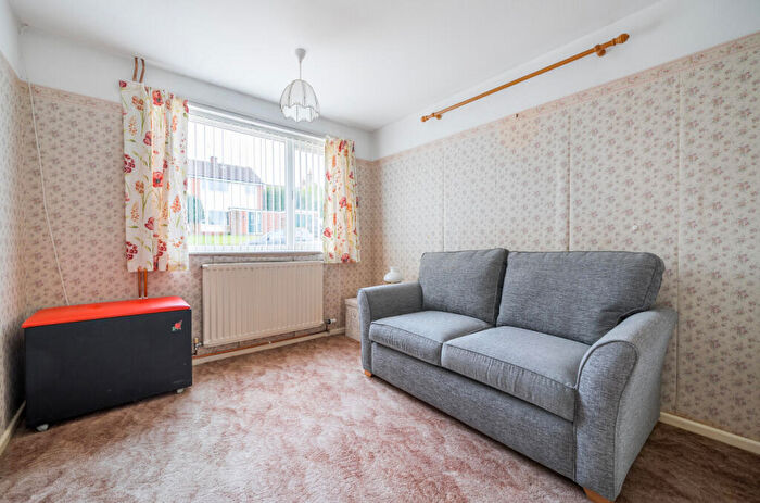 2 Bedroom Detached Bungalow For Sale In Wylye Road, Warminster, BA12