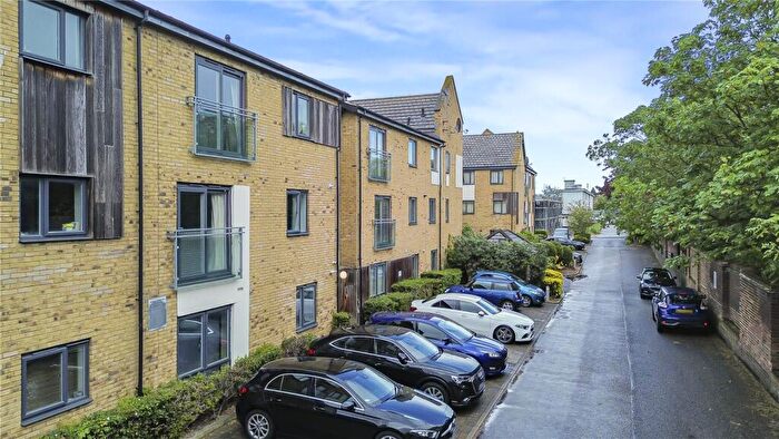 1 Bedroom Flat For Sale In Salisbury Road, Dartford, Kent, DA2