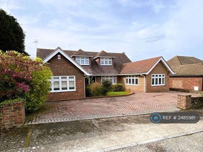 6 Bedroom Detached House To Rent In The Yews, Gravesend, DA12