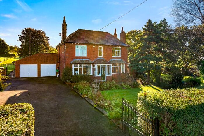 3 Bedroom Detached House For Sale In Bradshaw Road, Bradshaw, Bolton, BL2